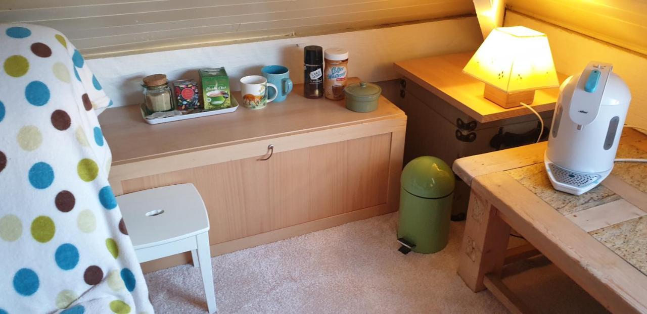 Le Studio Attic , Fridge Tv Microwave, 체스터 외부 사진